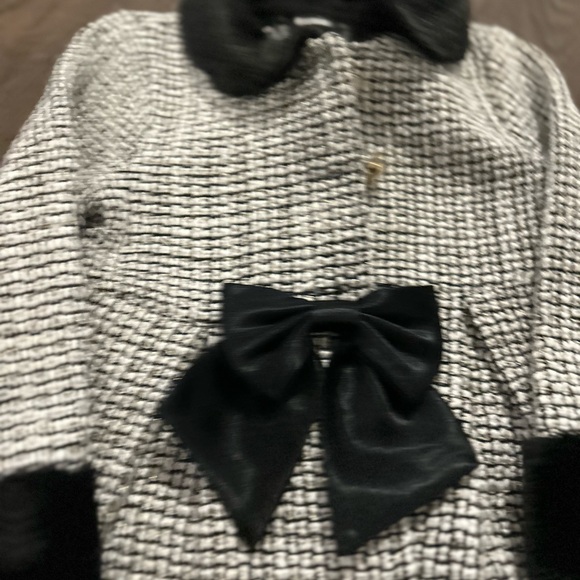 Chic Black and White Kids Coat with Bow - Picture 3 of 9
